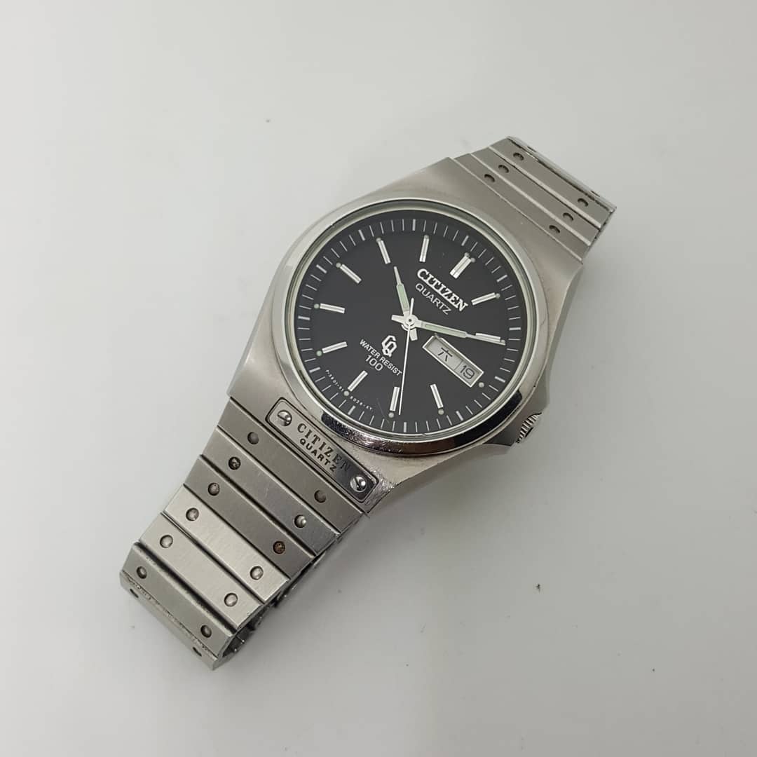 Jam Tangan Citizen Emblem Quartz