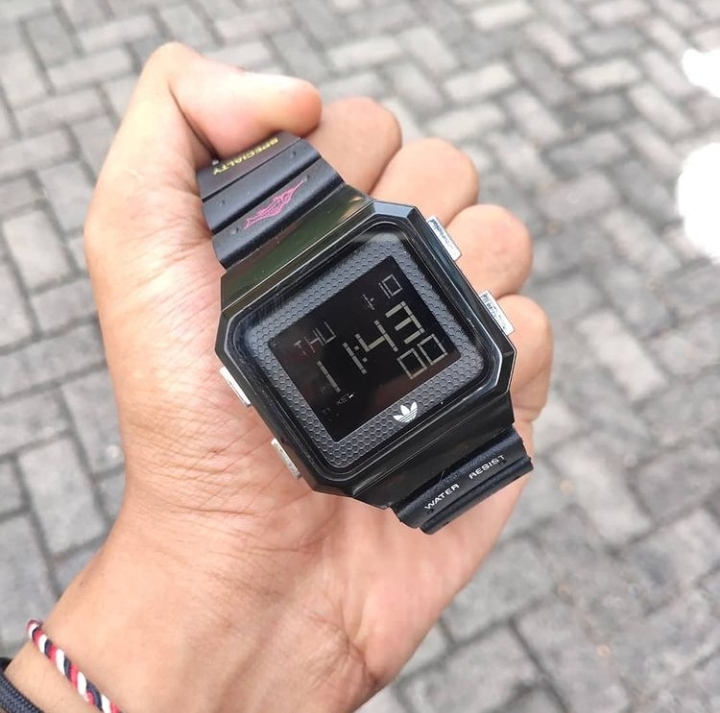 Jam Tangan Adidas Peachtree Alarm