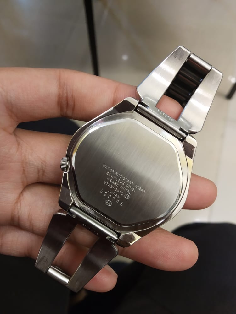 Seiko Alba AKA V743-5A10