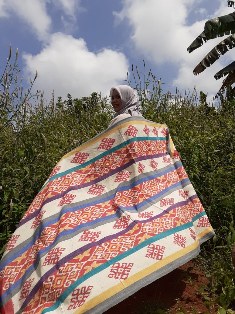 Kain Tenun Motif Astana Khas Jepara