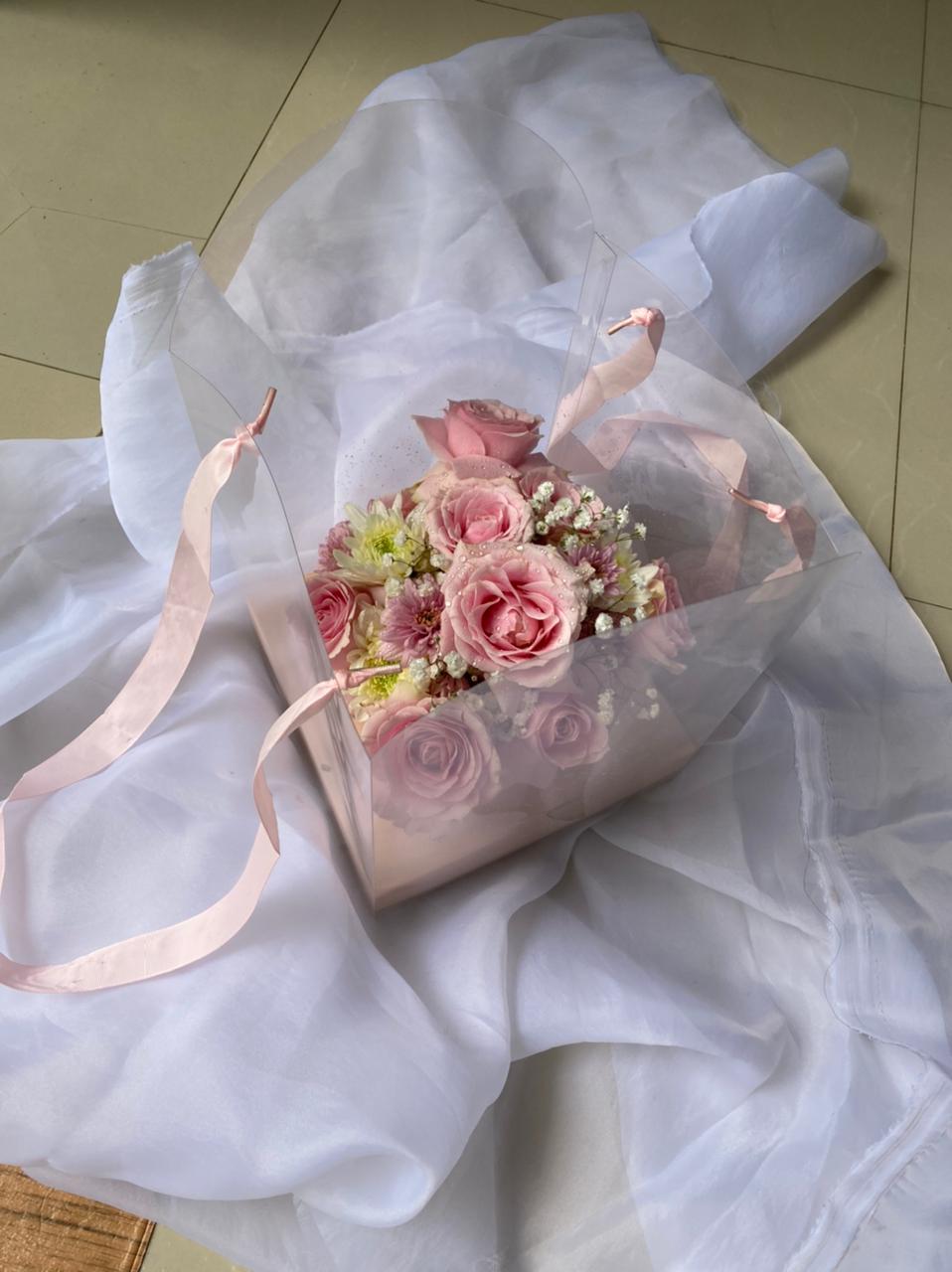 Hand Carry Bouquet by @petale.official⁠ 
