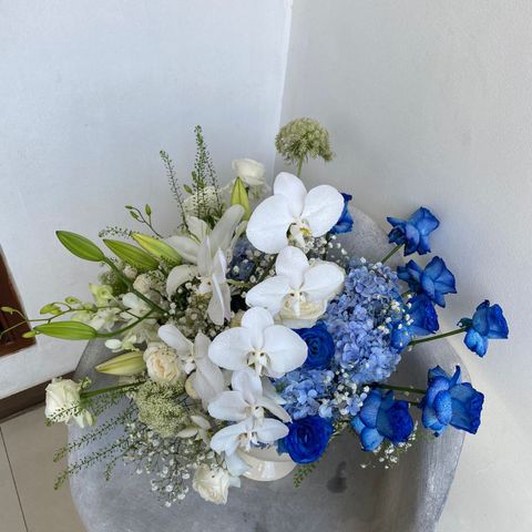 Vase Bouquet by @petale.official⁠ 