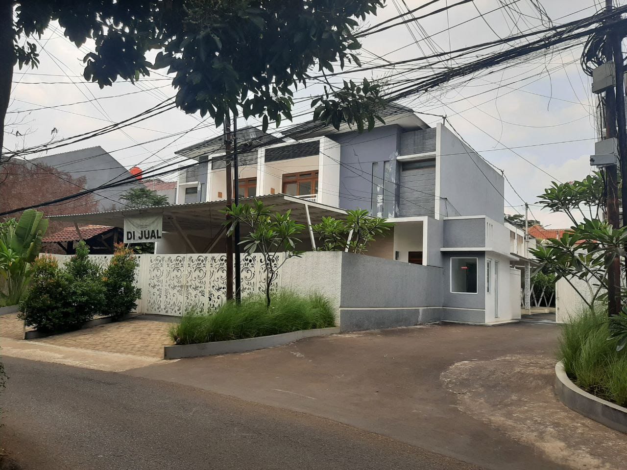 Rumah Siap Huni di Ciganjur Jagakarsa - Samana Residence