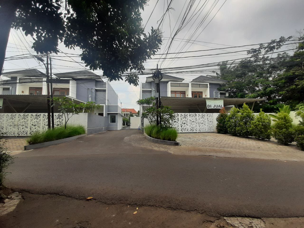 Rumah Siap Huni di Ciganjur Jagakarsa - Samana Residence