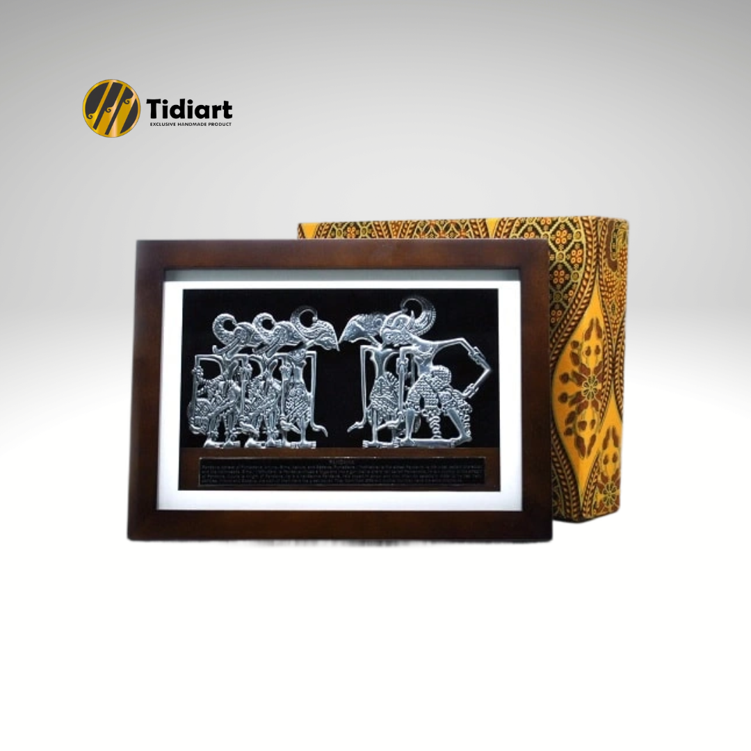 Souvenir Indonesia Wayang Klithik Pandawa 5 Logam Frame Kaca Eksklusif